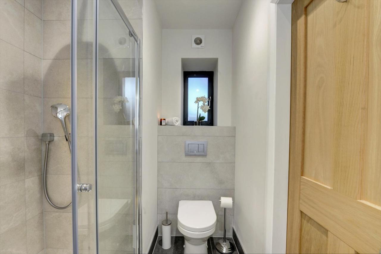 The Penthouse - Allocated Parking With City Views Ripon Luaran gambar